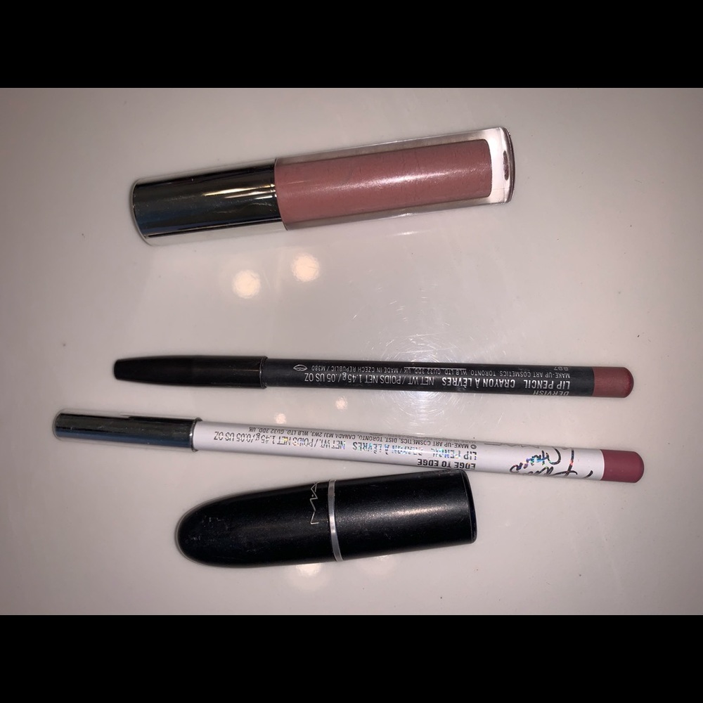 Used Mac lip liner and lipstick